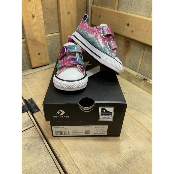 Converse Infant CTAS OX 2V AC Glitter Sneaker Size 4 Style A00391C New - Picture 1 of 8